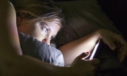 هاتف في القبر.. هل الميت خارج التغطية؟